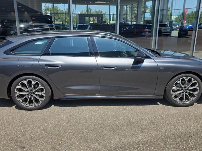 Audi A6 AVANT DIESEL Nouveau TDI 204 ch S tronic 7 S line