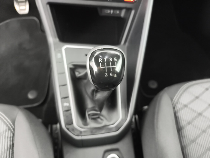 Volkswagen Polo 1.0 TSI 95 S&S BVM5 R-Line