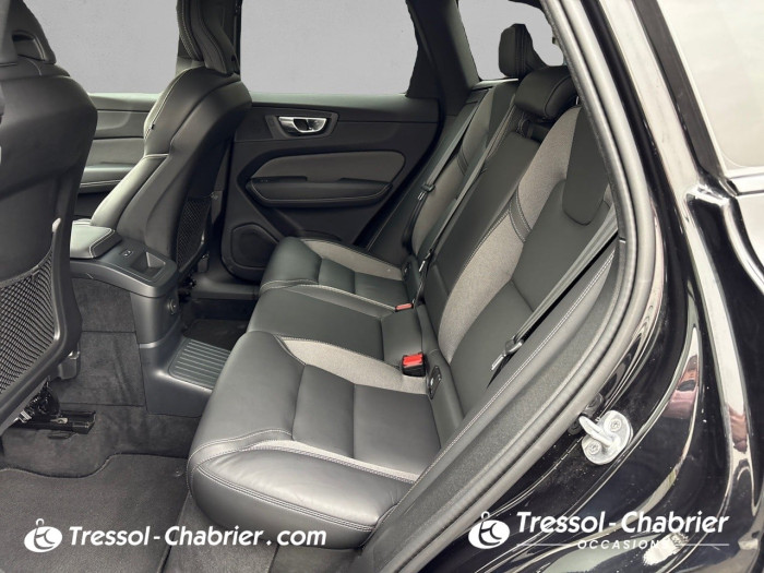 Volvo XC60 T6 AWD Hybride rechargeable 253 ch+145 ch Geartronic 8 Black Edition