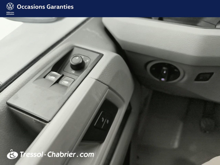VOLKSWAGEN UTILITAIRES CRAFTER VAN 30 L3H3 2.0 TDI 140 CH BUSINESS