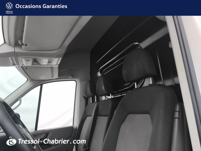 VOLKSWAGEN UTILITAIRES CRAFTER VAN 30 L3H3 2.0 TDI 140 CH BUSINESS