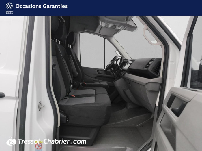 VOLKSWAGEN UTILITAIRES CRAFTER VAN 30 L3H3 2.0 TDI 140 CH BUSINESS