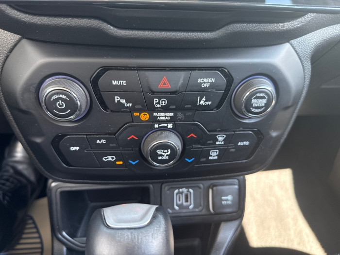 Jeep Renegade 1.5 Turbo T4 130 ch BVR7 e-Hybrid Summit
