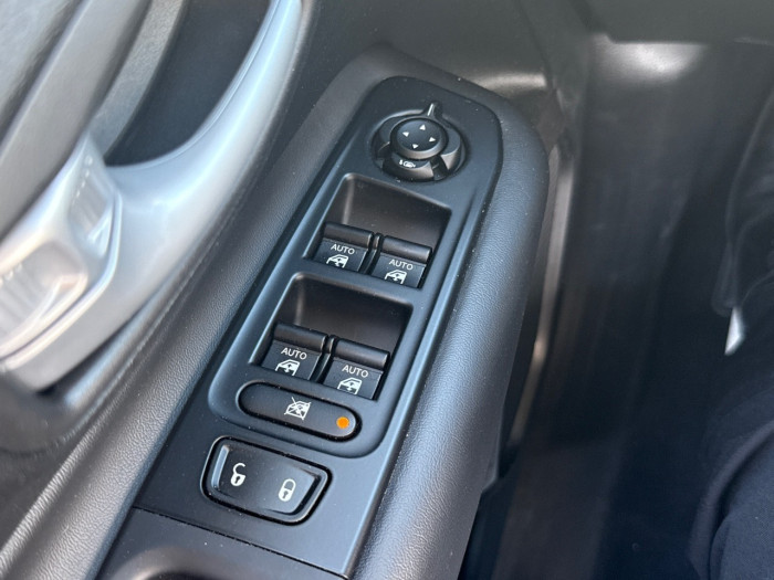Jeep Renegade 1.5 Turbo T4 130 ch BVR7 e-Hybrid Summit