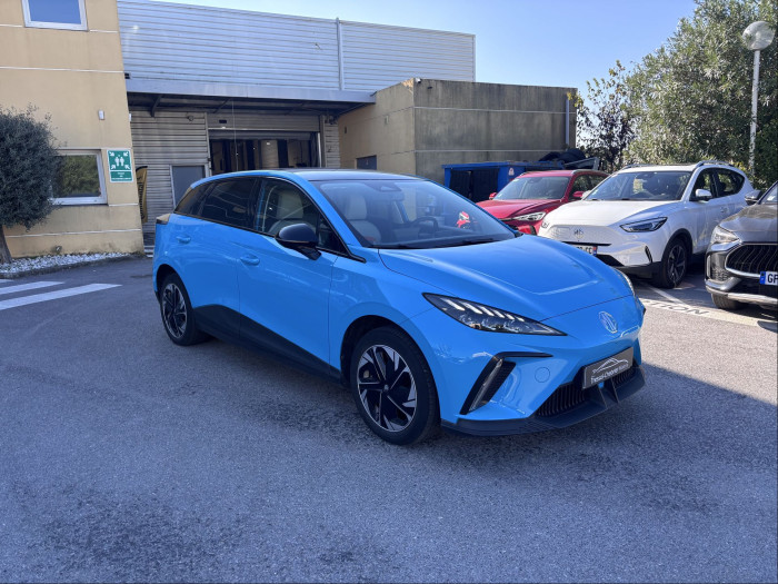 MG MG4 Nouveau Electric 64kWh - 150 kW 2WD Luxury