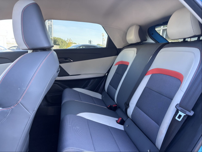 MG MG4 Nouveau Electric 64kWh - 150 kW 2WD Luxury
