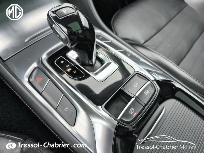MG EHS 1.5T GDI PHEV Luxury