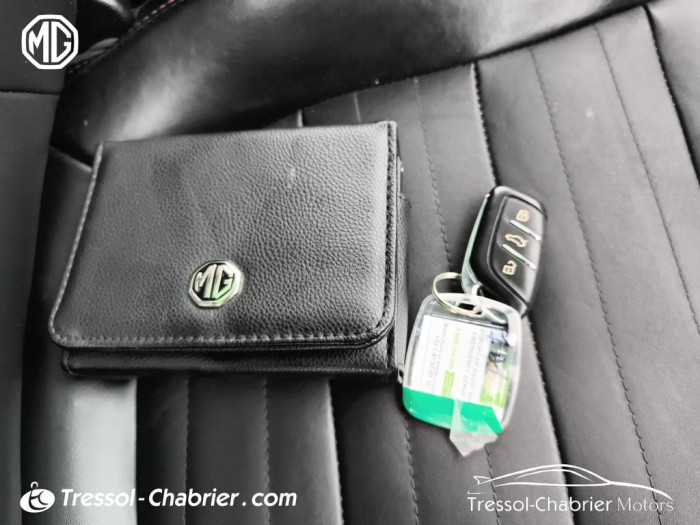 MG EHS 1.5T GDI PHEV Luxury