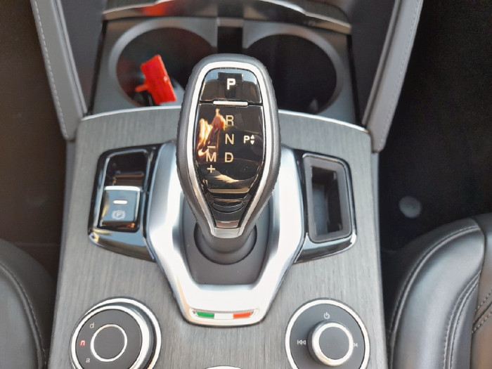 Alfa Romeo STELVIO MY21 2.2 190 ch Q4 AT8 Ti