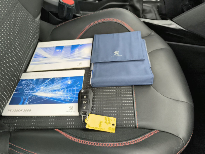Peugeot 2008 1.2 PureTech 110ch S&S BVM5 GT Line
