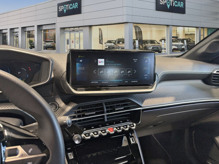 Peugeot 208 ELECTRIQUE 50 kWh 136ch GT
