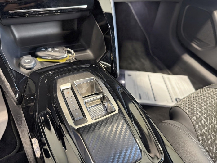 Peugeot 208 ELECTRIQUE 50 kWh 136ch GT