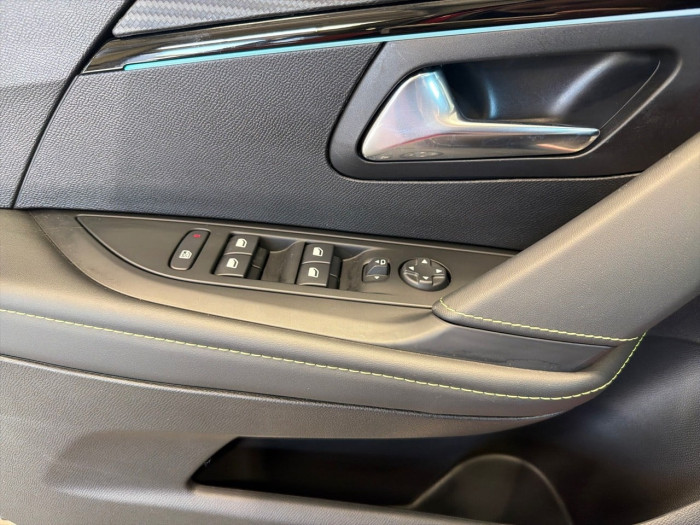 Peugeot 208 ELECTRIQUE 50 kWh 136ch GT