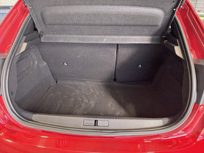 Peugeot 208 ELECTRIQUE 50 kWh 136ch GT