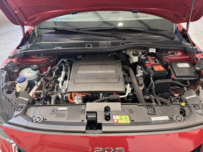Peugeot 208 ELECTRIQUE 50 kWh 136ch GT