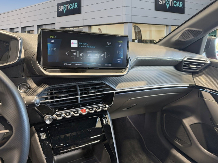 Peugeot 208 ELECTRIQUE 50 kWh 136ch GT