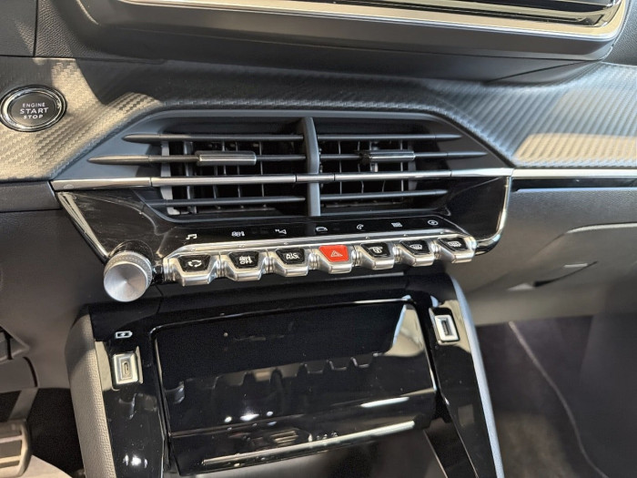 Peugeot 208 ELECTRIQUE 50 kWh 136ch GT
