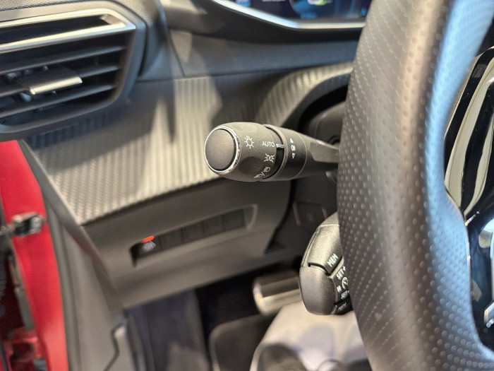 Peugeot 208 ELECTRIQUE 50 kWh 136ch GT