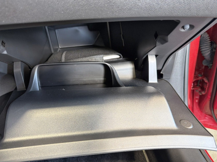 Peugeot 208 ELECTRIQUE 50 kWh 136ch GT