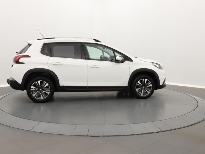Peugeot 2008 BlueHDi 100ch S&S BVM5 Allure