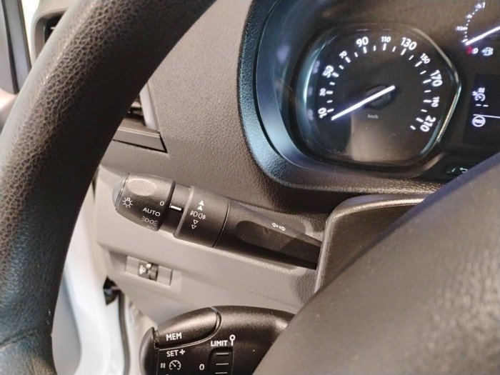 Fiat SCUDO FOURGON 2.0 MULTIJET 145 STANDARD PRO LOUNGE