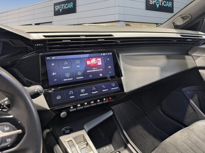 Peugeot 408 Hybrid 136 e-DCS6 GT