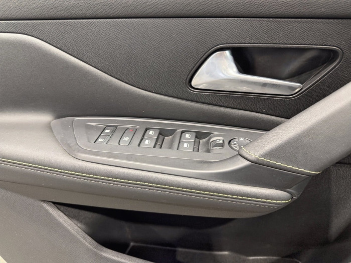 Peugeot 408 Hybrid 136 e-DCS6 GT