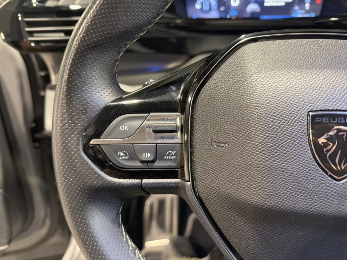 Peugeot 408 Hybrid 136 e-DCS6 GT