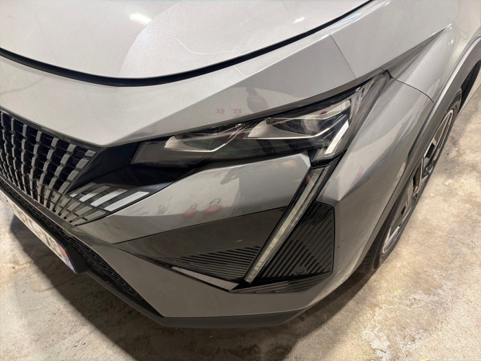 Peugeot 408 Hybrid 136 e-DCS6 GT