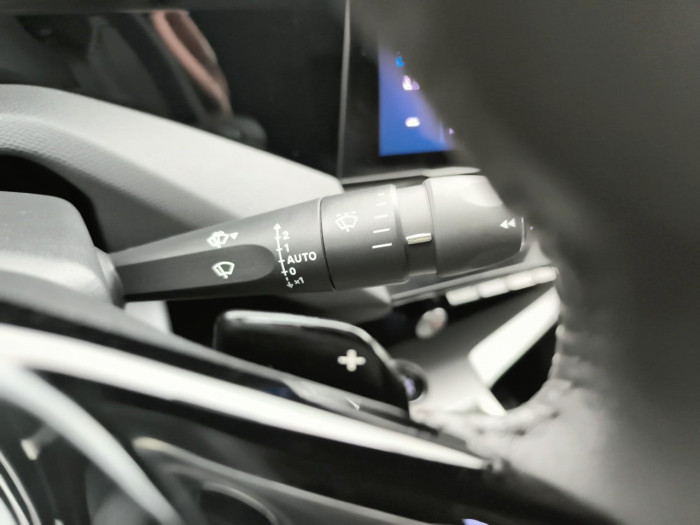 Peugeot 408 PHEV 180 e-EAT8 Allure Pack