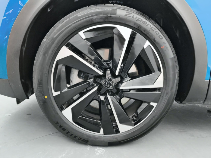 Peugeot 408 PHEV 180 e-EAT8 Allure Pack