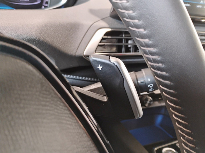 Peugeot 5008 PureTech 130ch S&S EAT8 Allure Pack