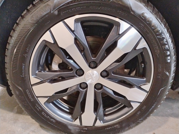 Peugeot 5008 PureTech 130ch S&S EAT8 Allure Pack