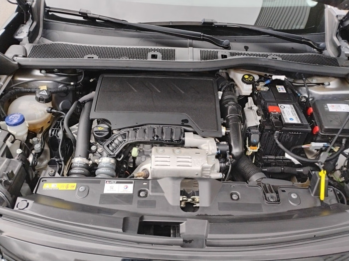 Peugeot 2008 PureTech 100 S&S BVM6 Style