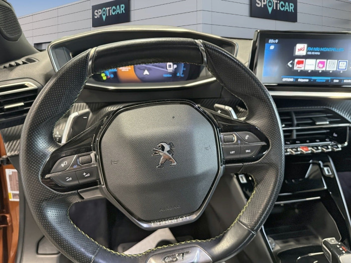Peugeot 2008 PureTech 155 S&S EAT8 GT