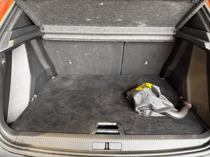 Peugeot 2008 PureTech 155 S&S EAT8 GT
