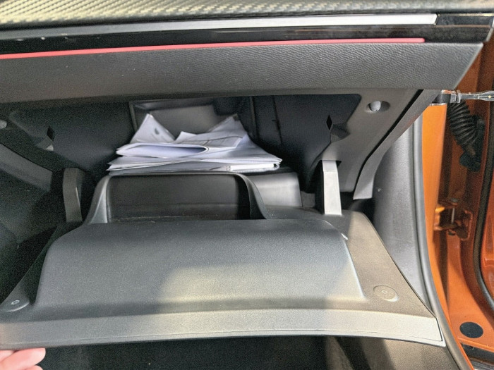 Peugeot 2008 PureTech 155 S&S EAT8 GT