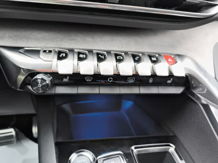 Peugeot 3008 Hybrid 225 e-EAT8 GT