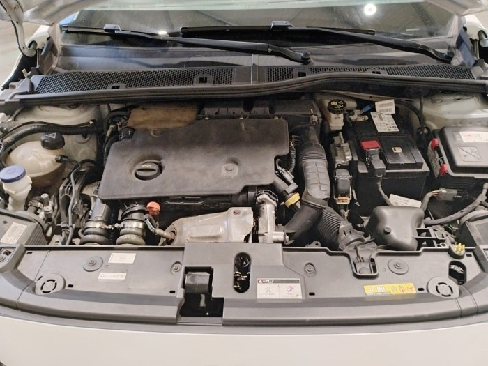 Peugeot 208 Affaire BLUEHDI 100 S&S BVM6 PREMIUM