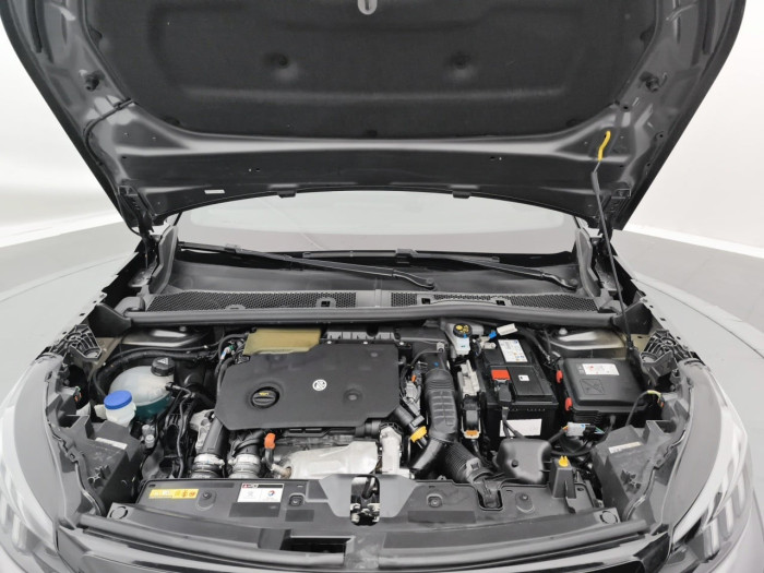 Peugeot 2008 BlueHDi 130 S&S EAT8 GT