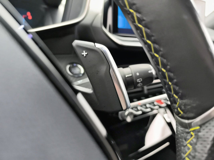 Peugeot 2008 BlueHDi 130 S&S EAT8 GT