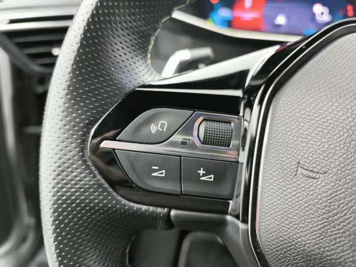 Peugeot 2008 BlueHDi 130 S&S EAT8 GT