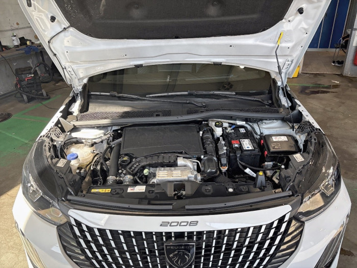 Peugeot 2008 PureTech 100 S&S BVM6 Allure