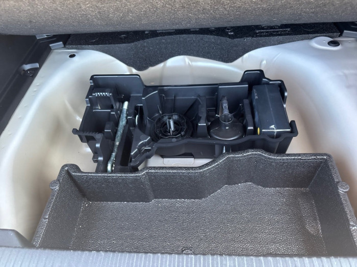 Peugeot 2008 PureTech 100 S&S BVM6 Allure