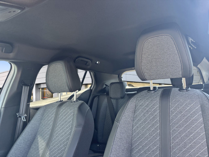 Peugeot 2008 PureTech 100 S&S BVM6 Allure