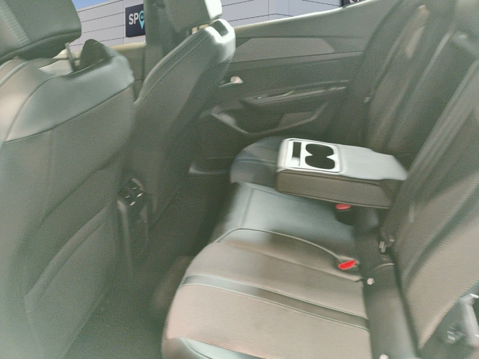 Peugeot 408 Hybrid 136 e-DCS6 Allure
