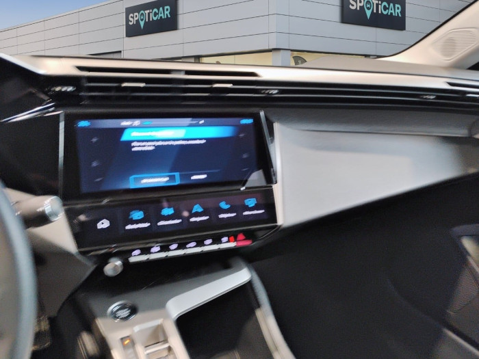 Peugeot 408 Hybrid 136 e-DCS6 Allure