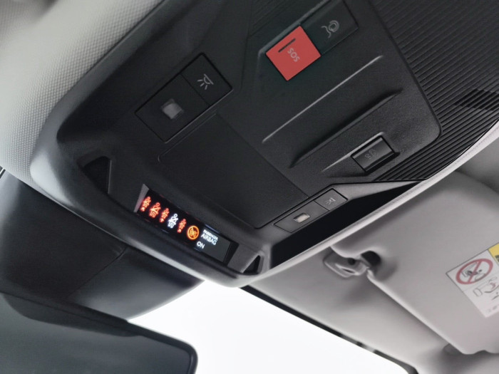 Peugeot 408 Hybrid 136 e-DCS6 GT