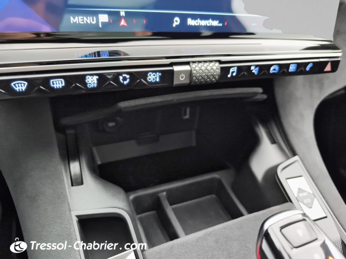 DS DS7 CROSSBACK BlueHDi 130 EAT8 Performance Line+