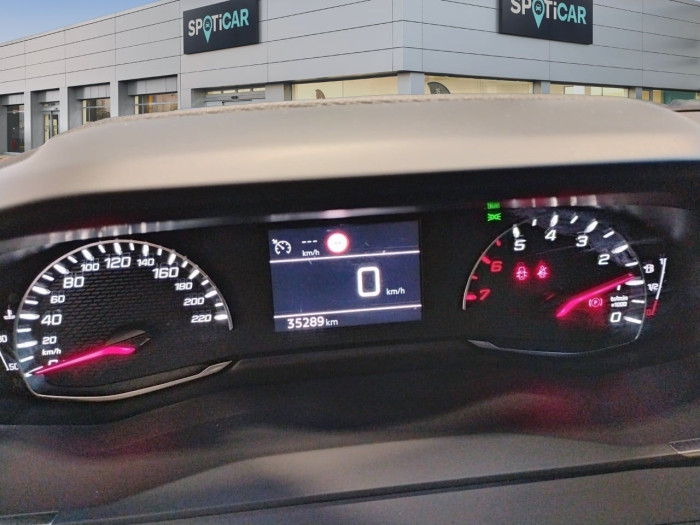 Peugeot 2008 PureTech 100 S&S BVM6 Allure